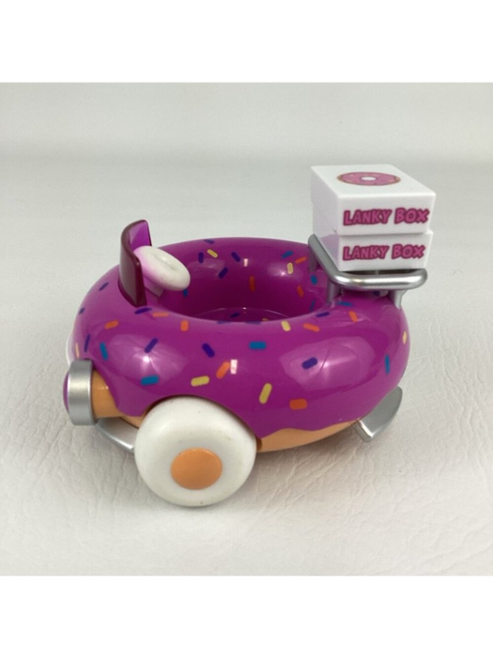 Lanky Box Series 4 Happy Friends Donut Mobile Pull Back Vehicle Toy Bonkers - Picture 2 of 7